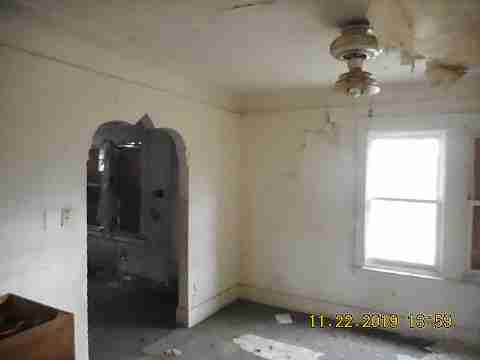 8897 Mendota (15)_m.jpg